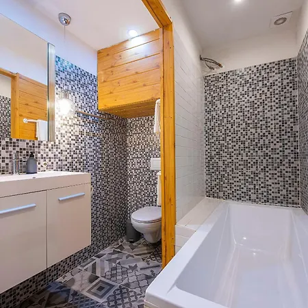 Elevante Apartment