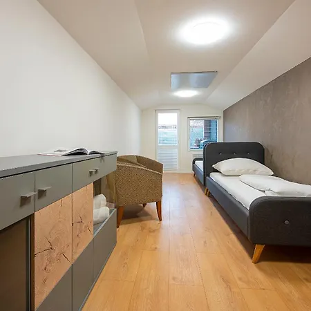 Elevante Apartment *