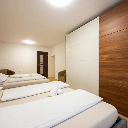 Apartment Elevante