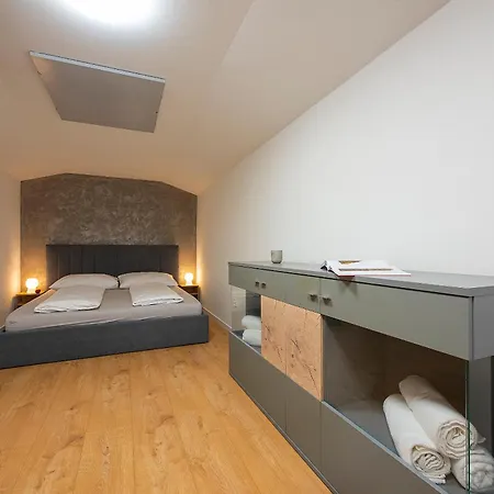 Apartment Elevante