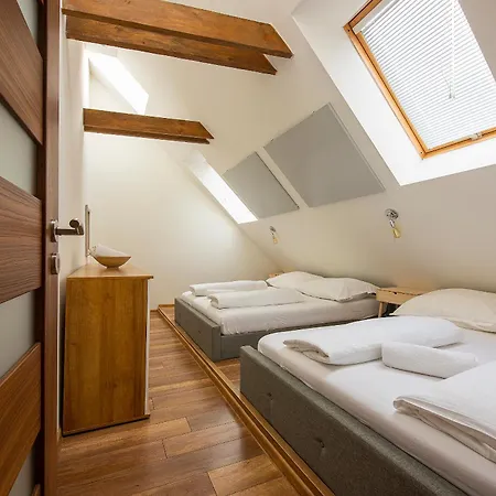 Elevante Apartamento Poprad