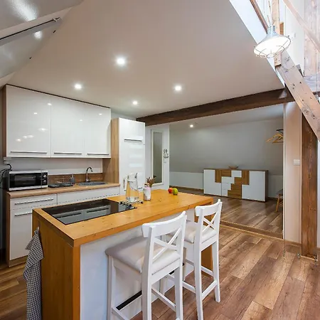 Elevante بوبراد