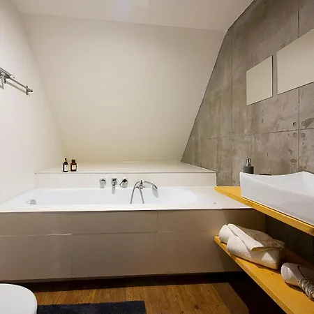 Elevante Apartment