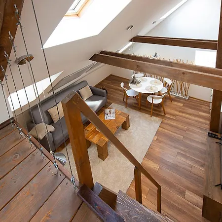Elevante Apartment *